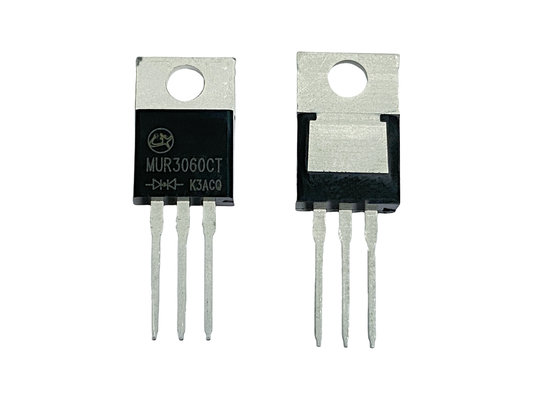 30A600V MUR3060CT TO-220AB 25ns Rectificadores de recuperação ultra-rápidos para circuitos de alta frequência